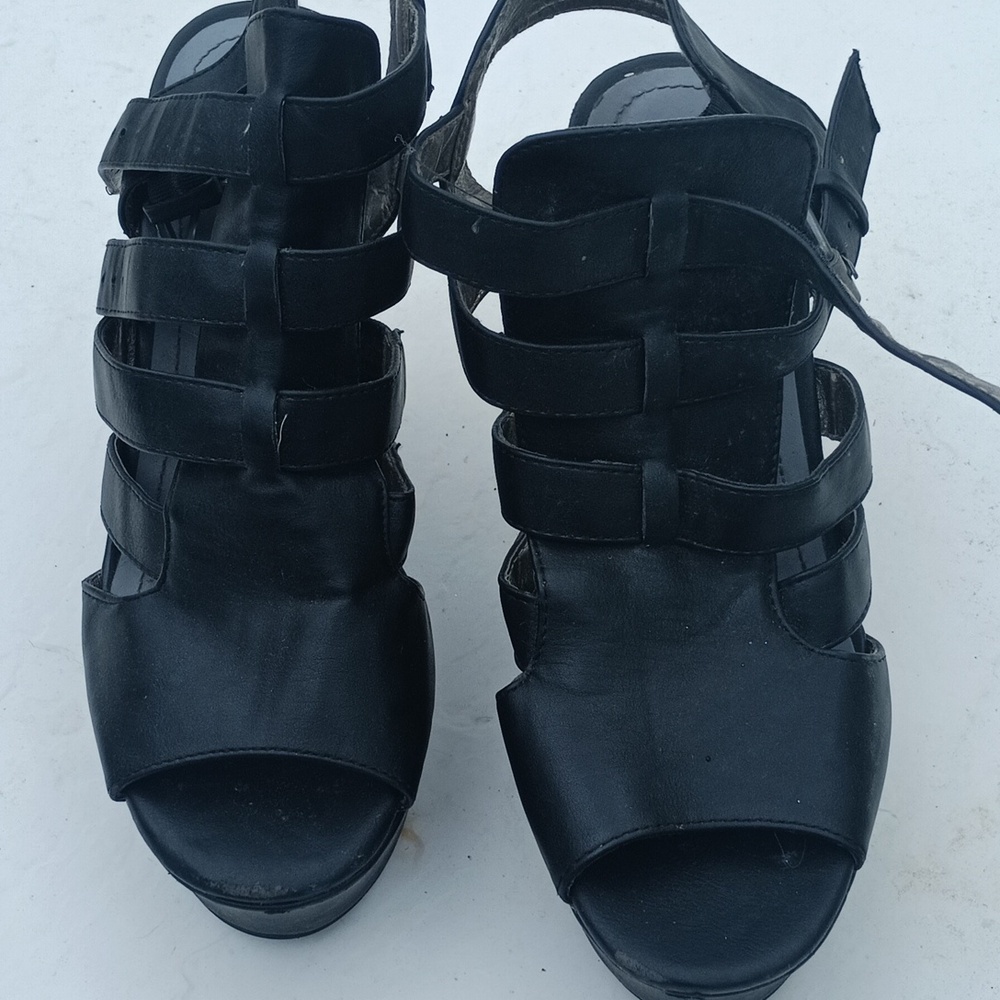 Black wedge sandals